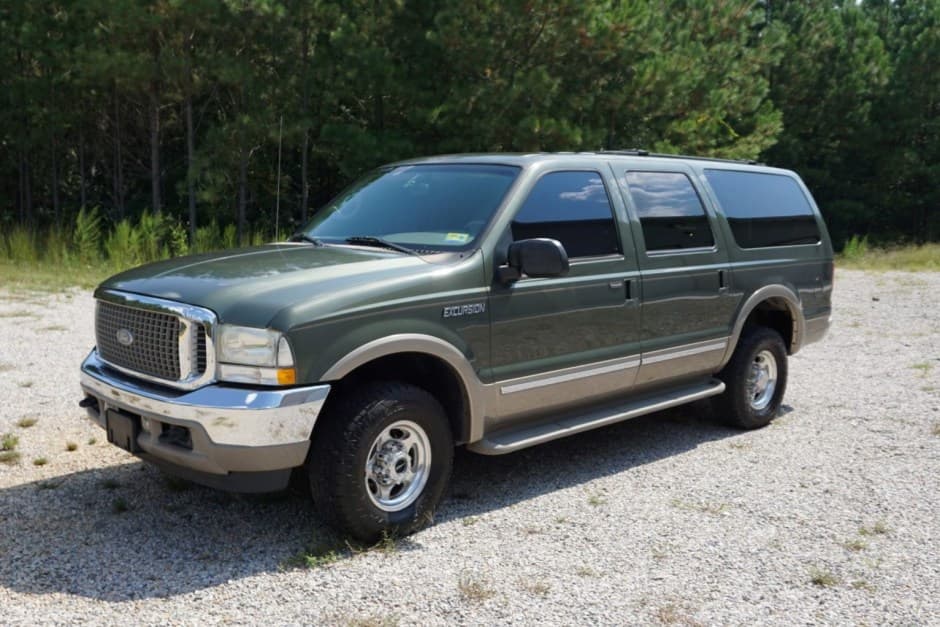 2002 Ford Excursion sold for $22,000