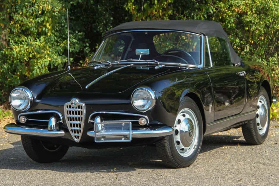1960 Alfa Romeo 750/101 Series Giulietta & Giulia sold for $32,000