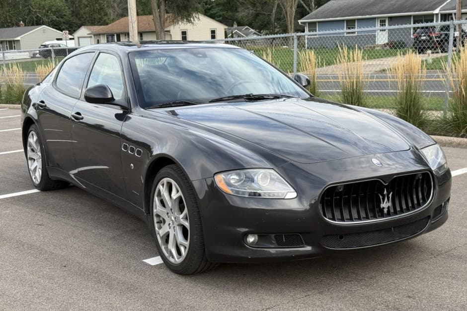 2012 Maserati Quattroporte sold for $15,250