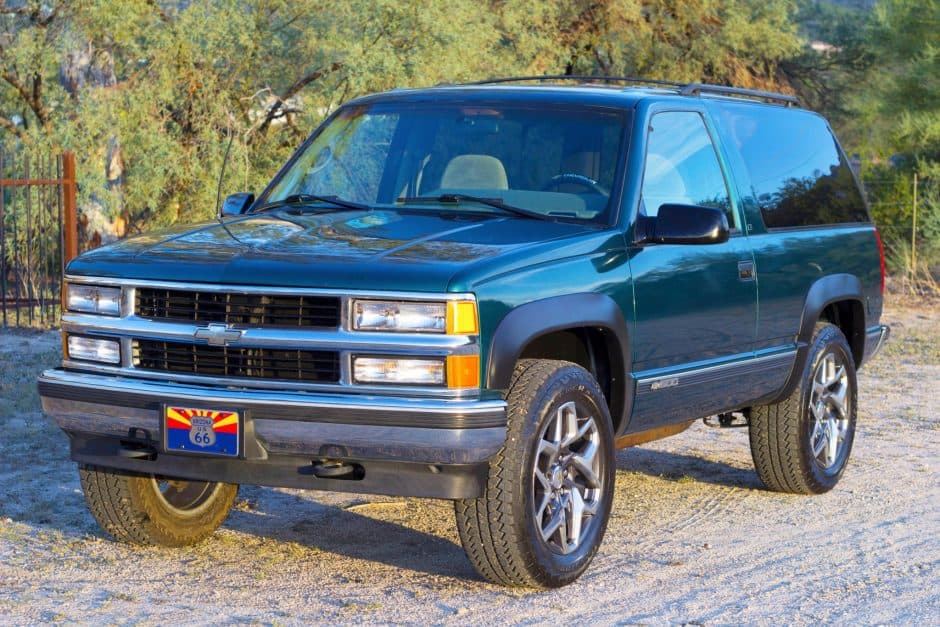 1995 Chevrolet Tahoe GMT400 sold for $11,000