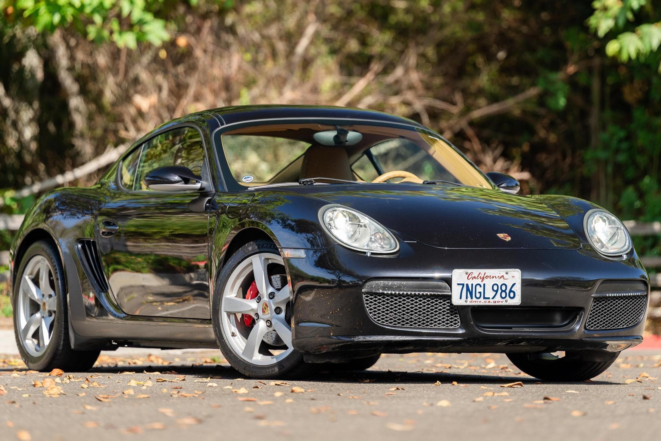 2007 Porsche 987 Cayman sold for $24,000