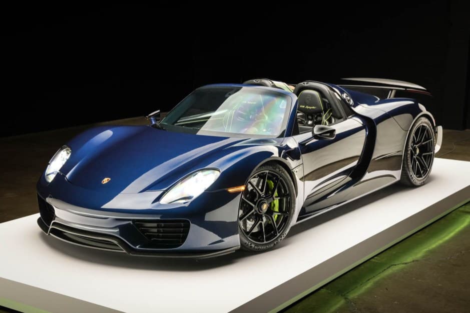 2015 Porsche 918 Spyder sold for $2,301,000