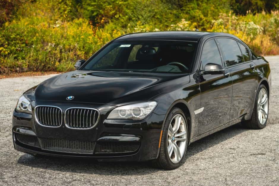 2015 BMW F01/F02 7-Series sold for $21,000