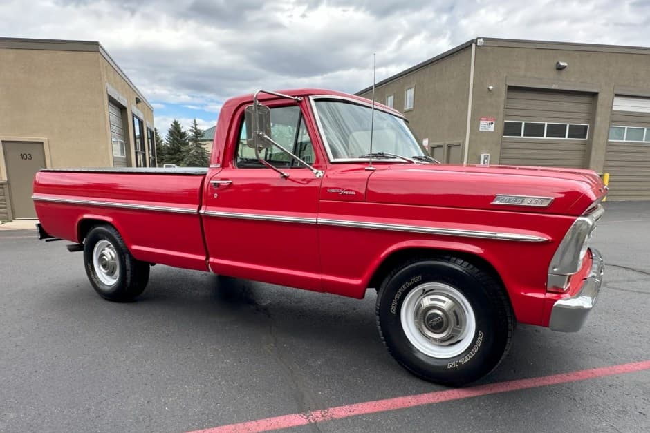 1967 Ford F-Series 1967-1972 sold for $14,250
