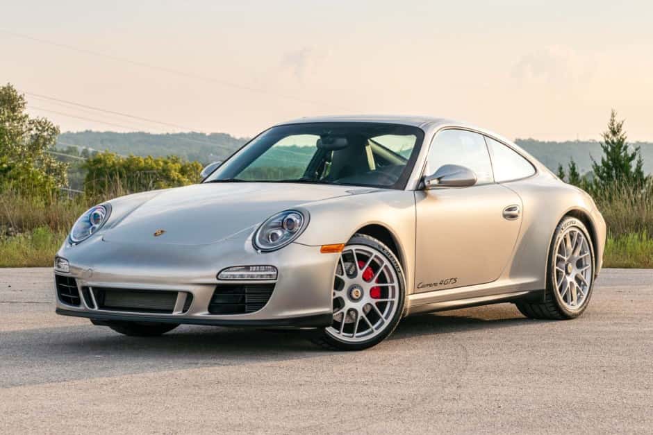2012 Porsche 997 911 (Non-Turbo/GT2/GT3) sold for $135,000