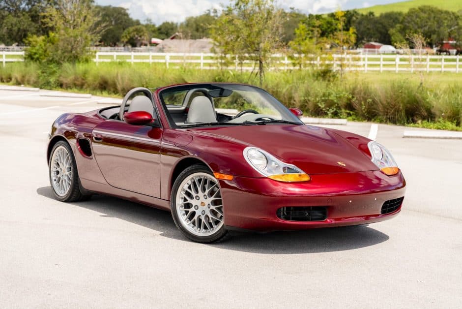 1999 Porsche 986 Boxster sold for $22,250