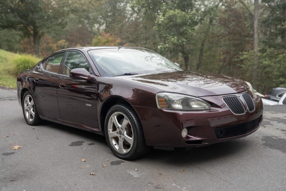 2005 Pontiac Grand Prix sold for $3,900