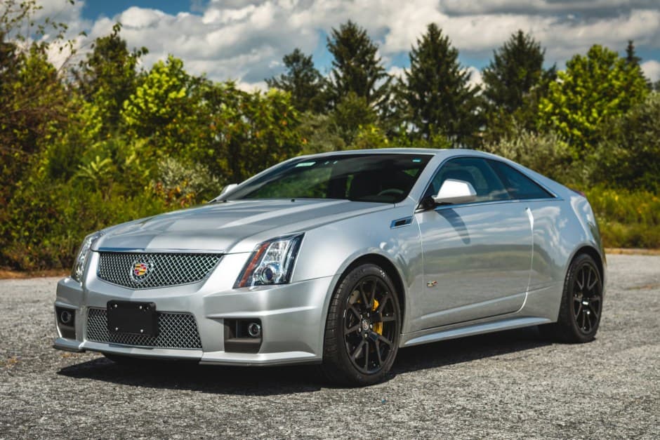 2011 Cadillac CTS & CTS-V sold for $32,000