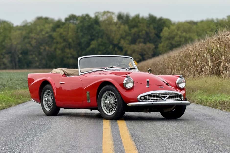 1960 Daimler SP250 sold for $26,000