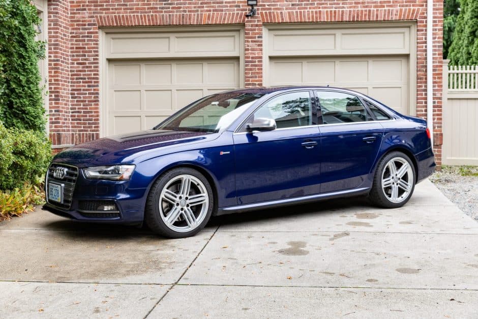 2013 Audi B8 S4 sold for $18,500