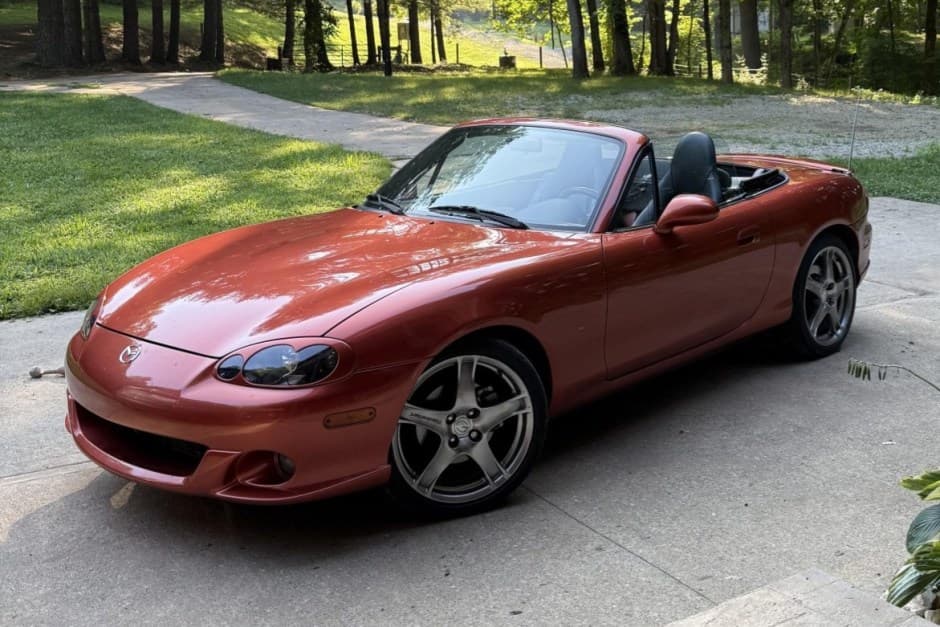 2005 Mazda NB MX-5 Miata sold for $15,500