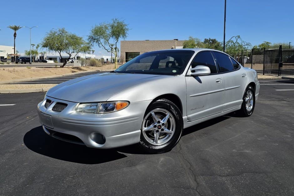 2002 Pontiac Grand Prix sold for $7,100