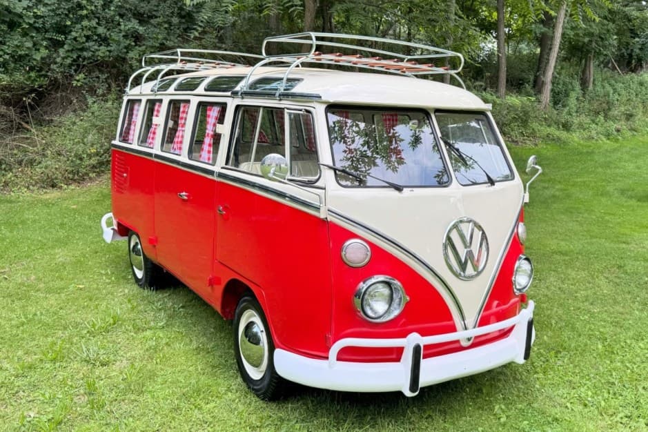 1974 Volkswagen Split-Window Bus sold for $31,250