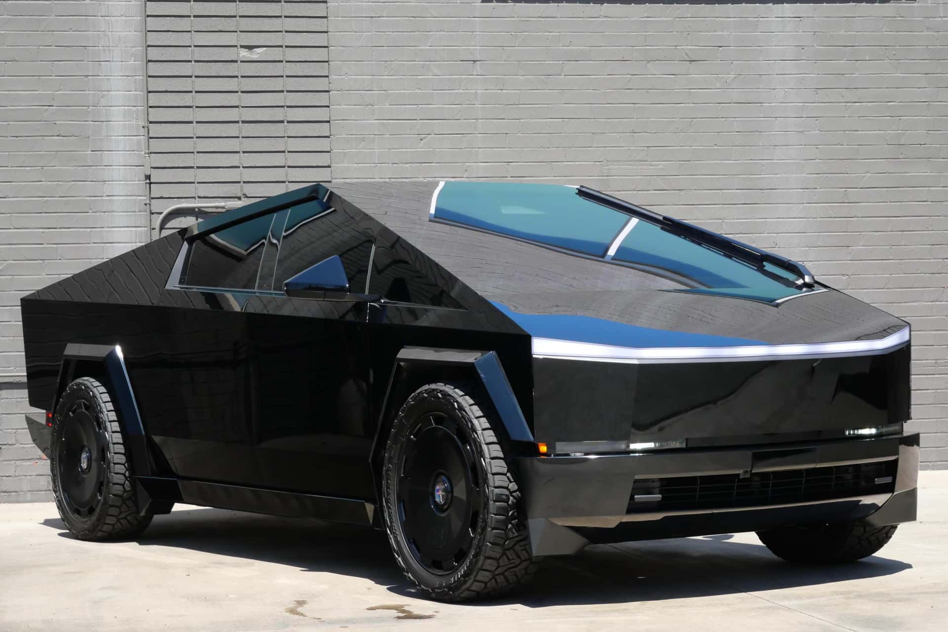 2024 Tesla Cybertruck sold for $70,000