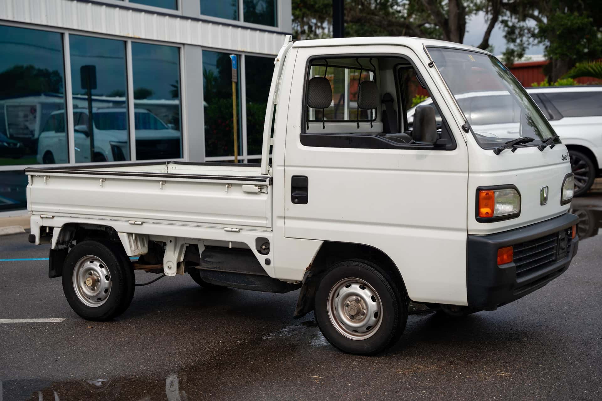 1992 Honda Acty sold for $6,050
