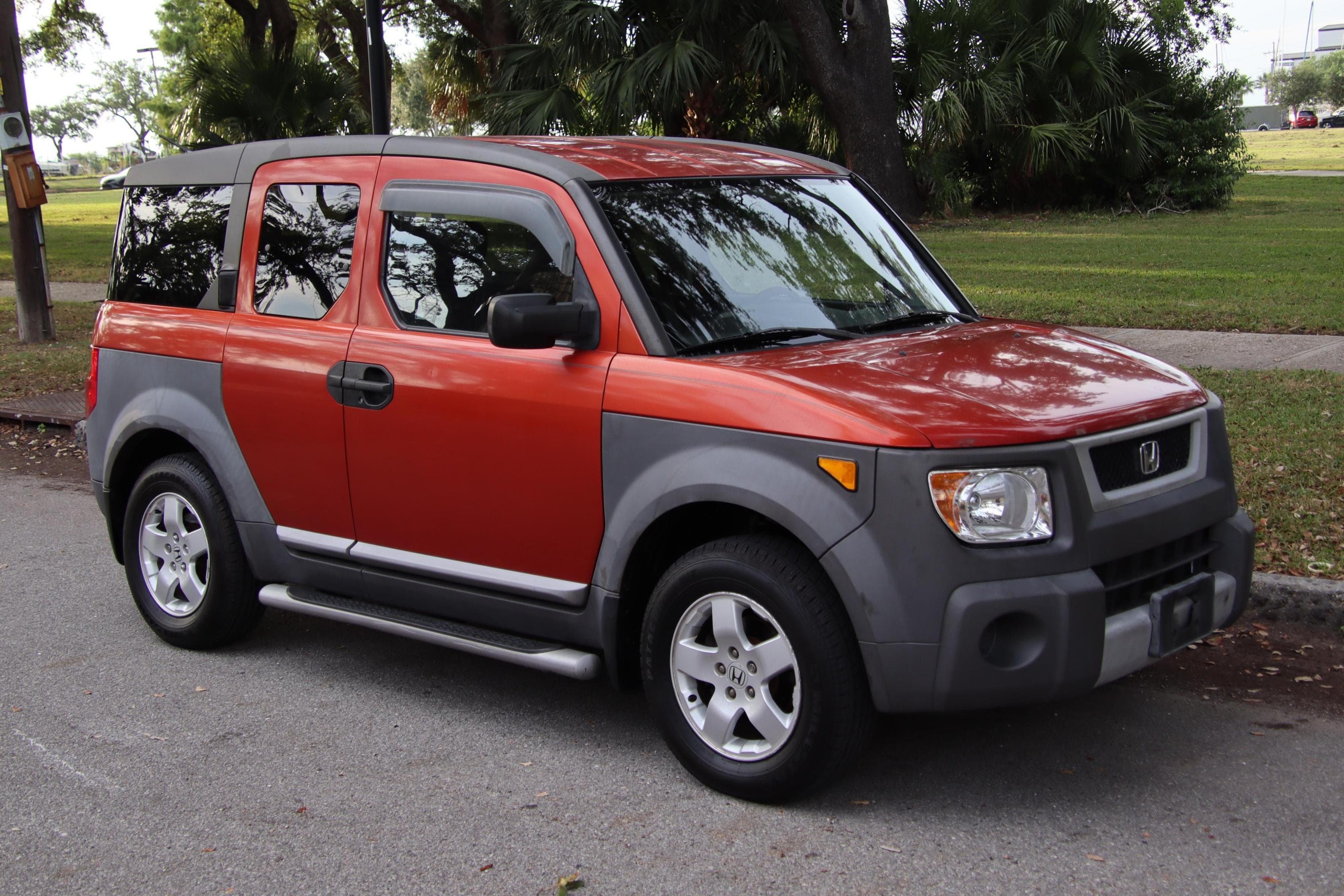 2003 Honda Element sold for $7,250