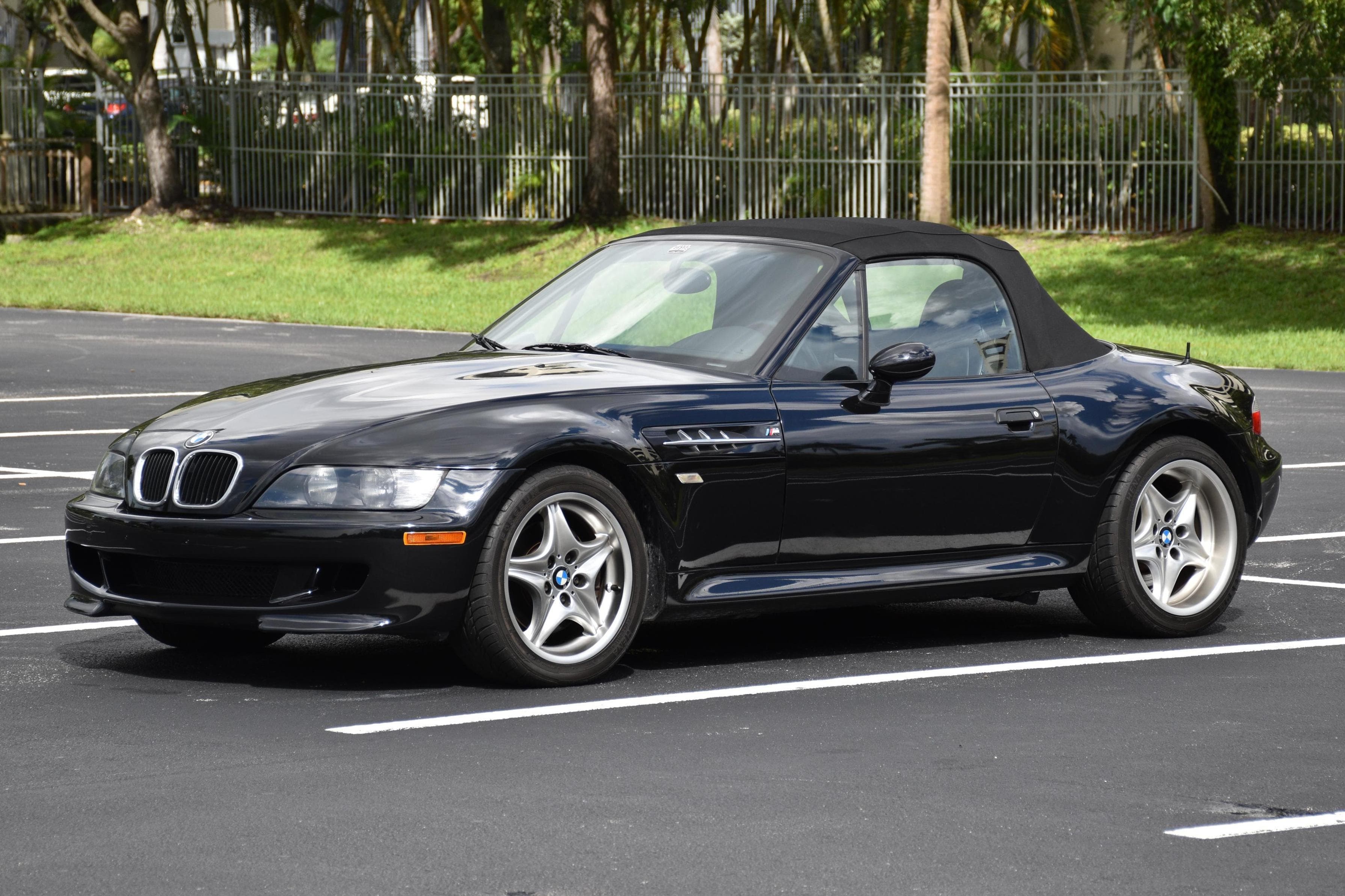1999 BMW Z3 sold for $9,400