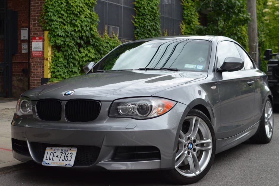 2011 BMW E82/E88 1-Series sold for $10,750