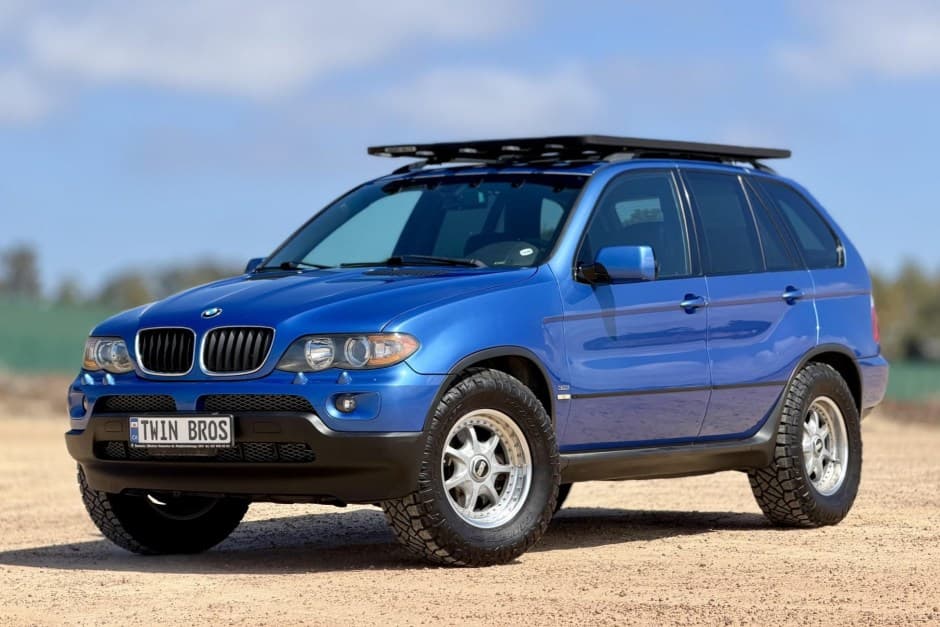 2005 BMW X5 sold for $9,725
