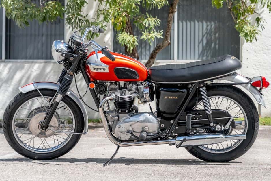 1969 Triumph Bonneville T120 sold for $8,900