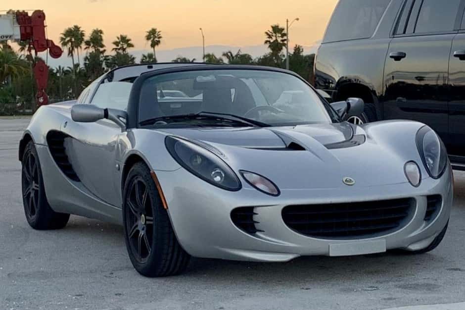 2005 Lotus Elise sold for $39,910