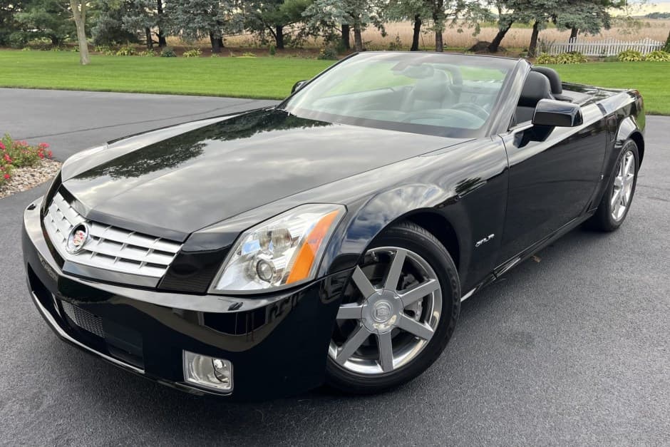 2007 Cadillac XLR sold for $26,332