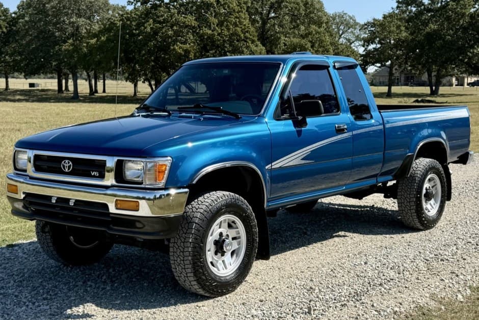 1994 Toyota Pickup (N80/90/100/110 1989-1997) sold for $25,000