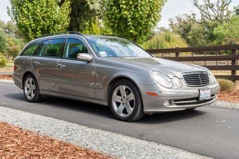 2005 Mercedes-Benz W211 E-Class sold for $5,100
