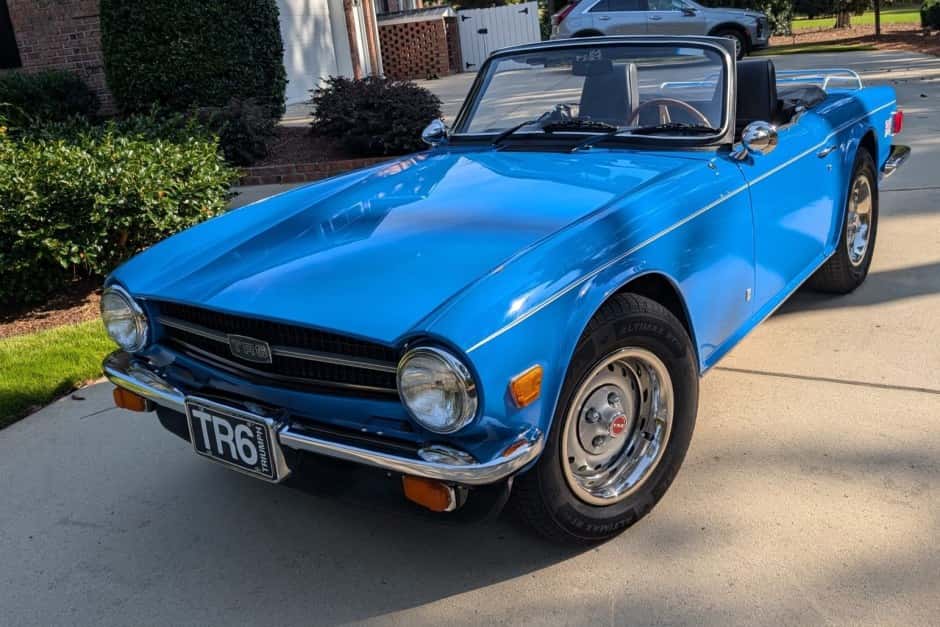 1976 Triumph TR6 sold for $15,250