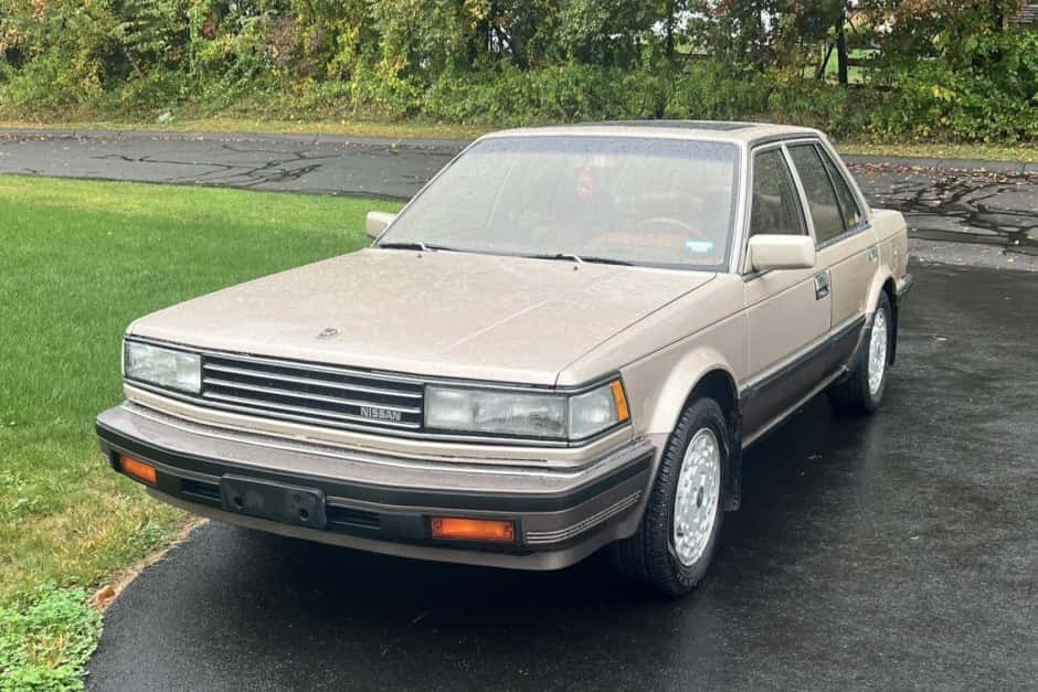 1986 Nissan Maxima sold for $3,413