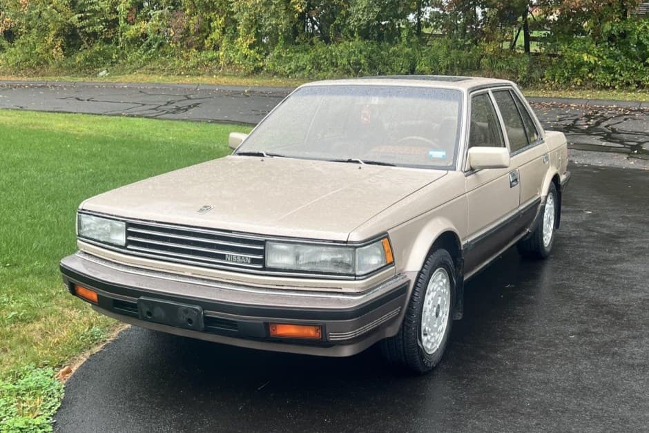 1986 Nissan Maxima sold for $3,413
