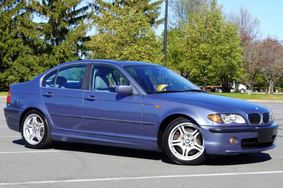 2002 BMW E46 3-Series Sedan sold for $10,450