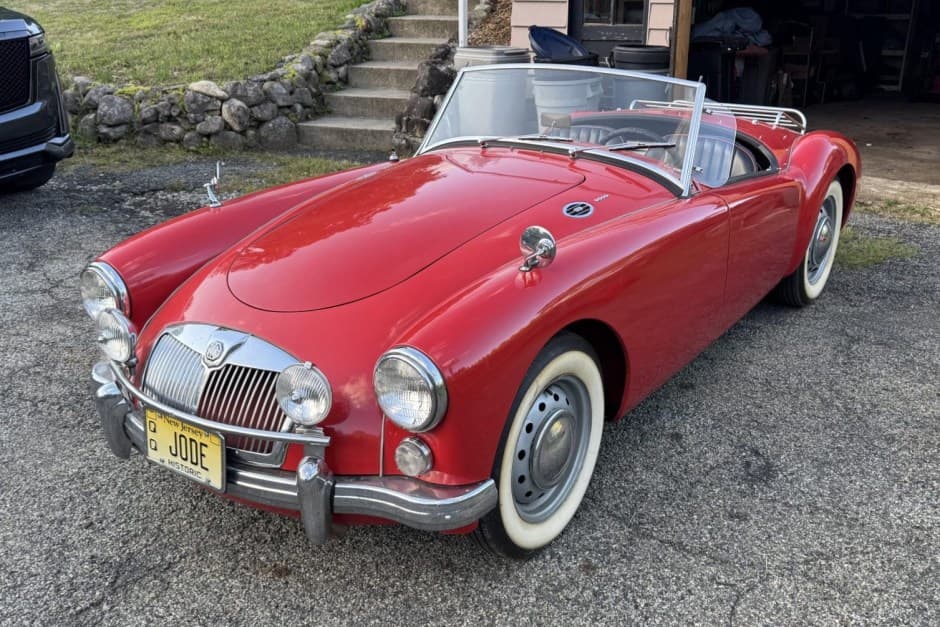 1960 MG MGA sold for $14,250