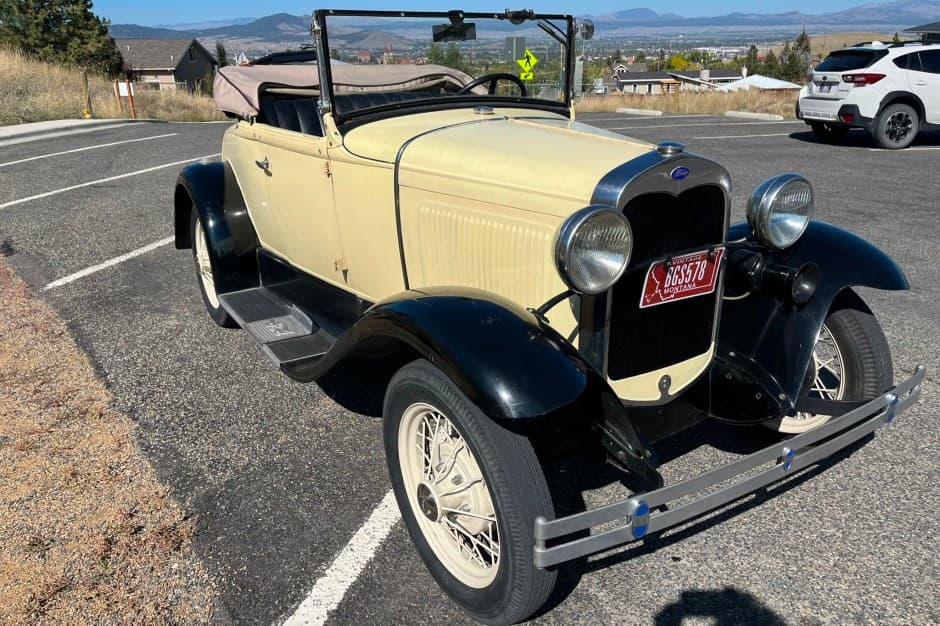 1930 Ford sold for $7,100