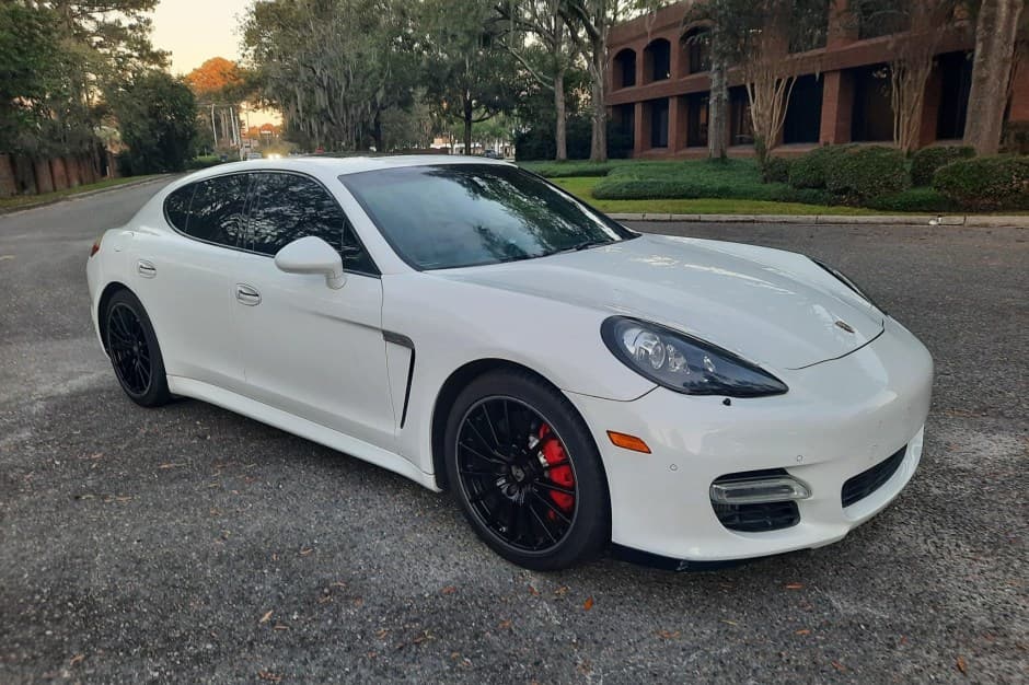 2013 Porsche Panamera sold for $20,219