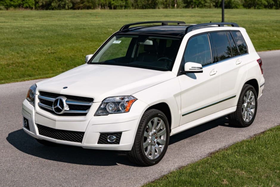 2011 Mercedes-Benz X204 GLK-Class sold for $14,000