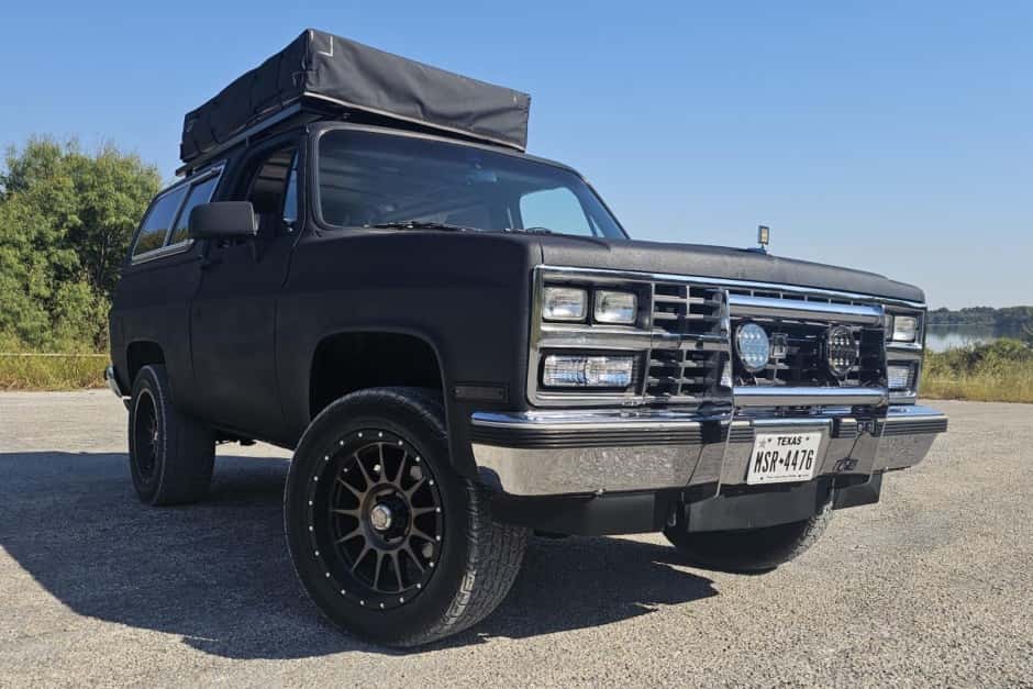 1990 Chevrolet K5 Blazer 1973-1991 sold for $8,500