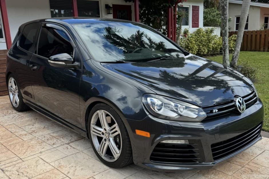 2012 Volkswagen Golf R sold for $10,500