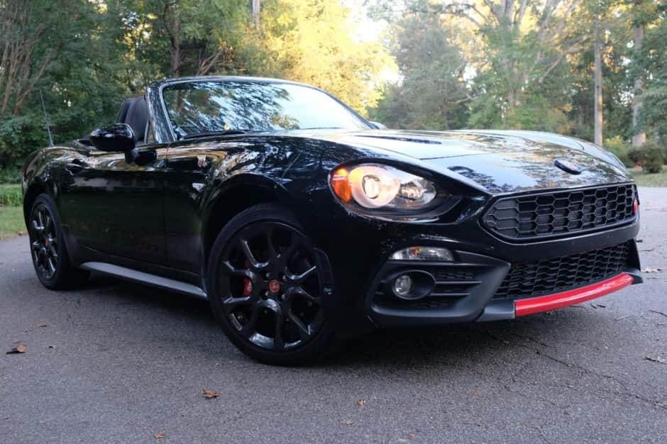 2020 Fiat 124 Spider (2017-2020) sold for $28,000
