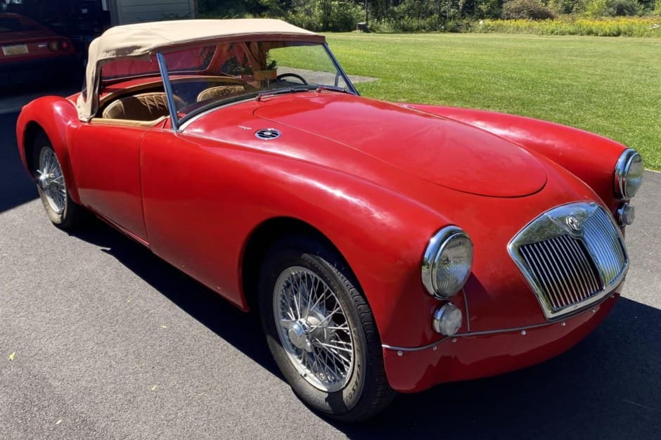1959 MG MGA sold for $6,700