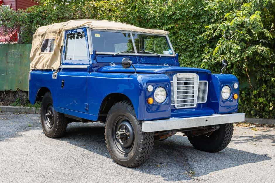 1980 Land Rover Series 88 sold for $14,250