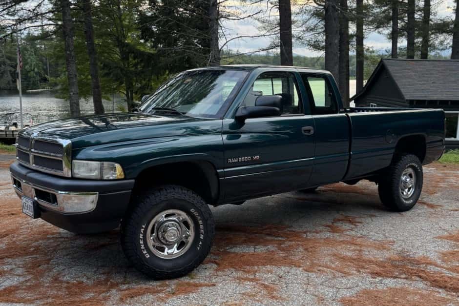1995 Dodge Ram HD (1994-2002) sold for $12,000