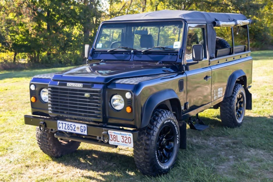 1993 Land Rover 110 / Defender 110 (Euro Spec) sold for $29,500