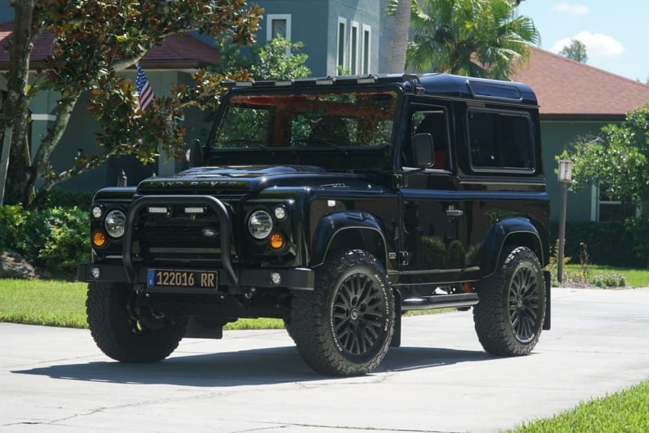 1989 Land Rover 90 / Defender 90 (Euro Spec) sold for $85,000