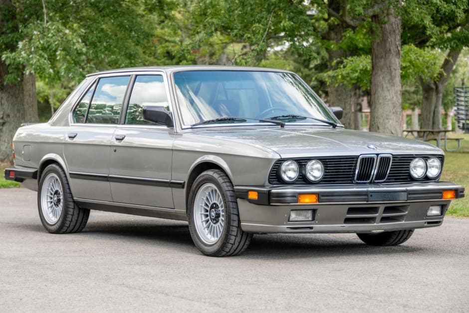 1987 BMW E28 5-Series sold for $22,500
