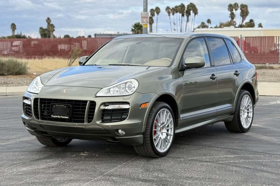 2009 Porsche 955/957 Cayenne (2003-2010) sold for $14,550