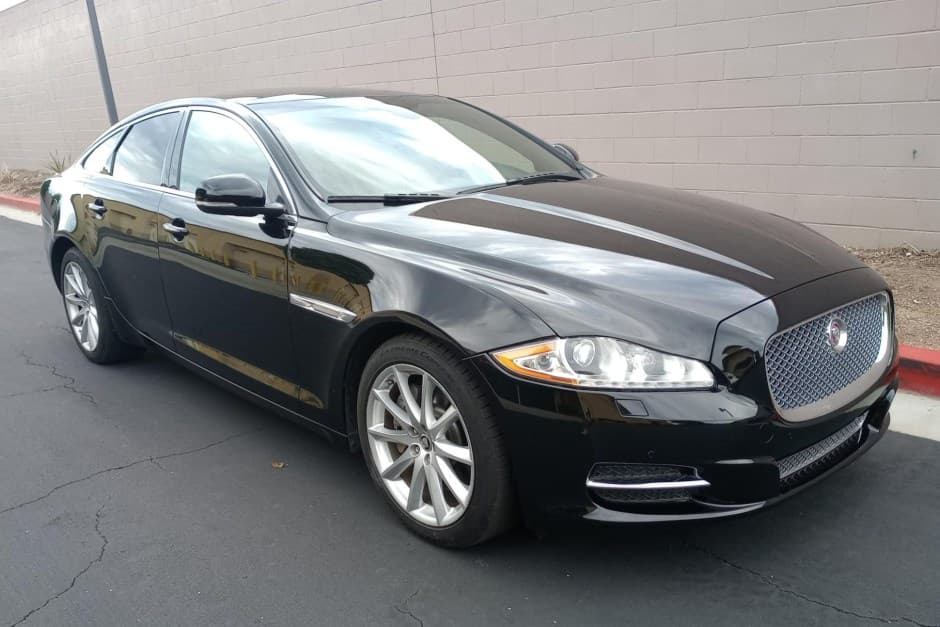 2013 Jaguar X351 XJ (2010-2019) sold for $9,500
