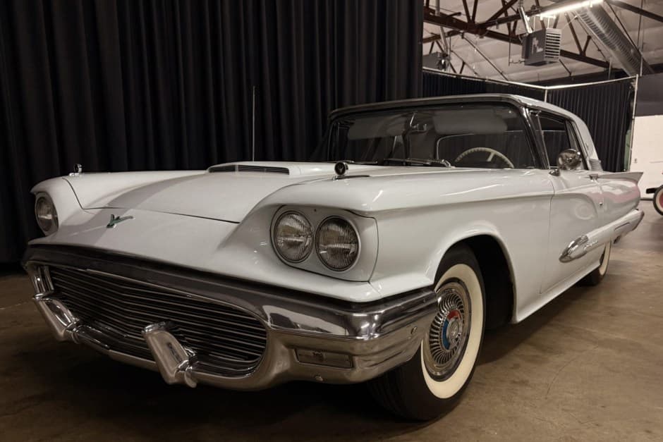 1959 Ford Thunderbird (1958-1960) sold for $10,550
