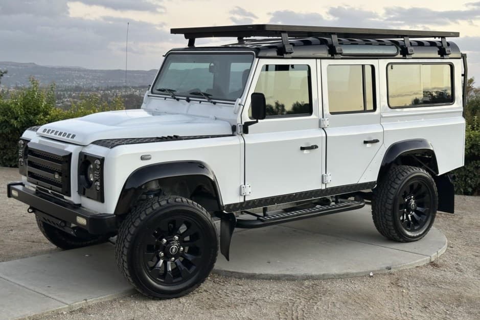 1989 Land Rover 110 / Defender 110 (Euro Spec) sold for $101,000