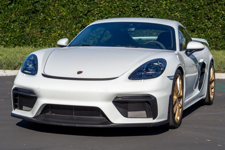 2020 Porsche Cayman GT4 sold for $130,000